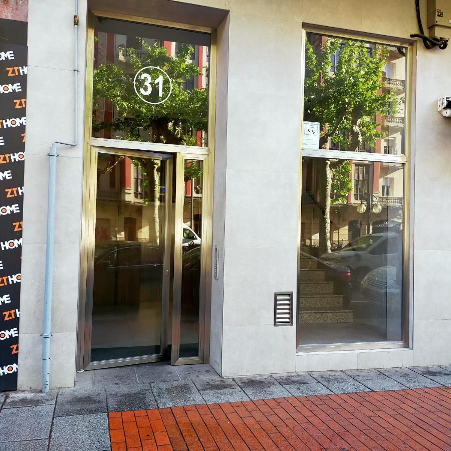 La Puerta Al Centro De Logrono Vino Crianza Y Desayuno Incluidos Appartamento Esterno foto