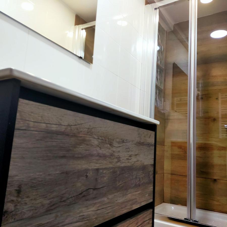La Puerta Al Centro De Logrono Vino Crianza Y Desayuno Incluidos Appartamento Esterno foto